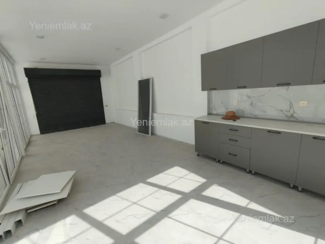 Satılır 5 otaqlı həyət evi 200 m²