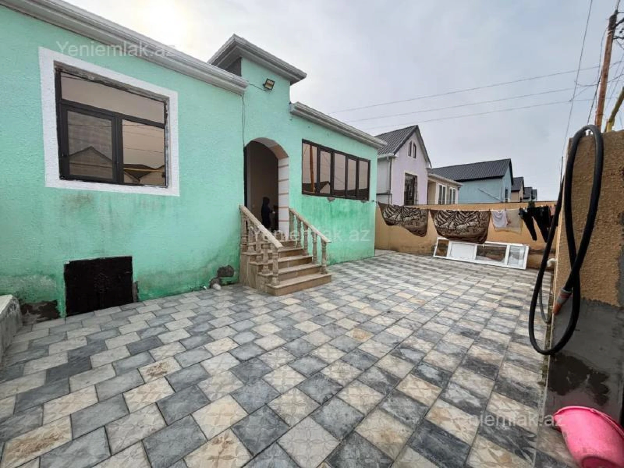 Satılır 3 otaqlı həyət evi 70 m²