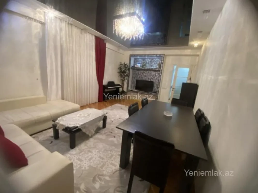 Satılır 3 otaqlı yeni tikili 130 m²