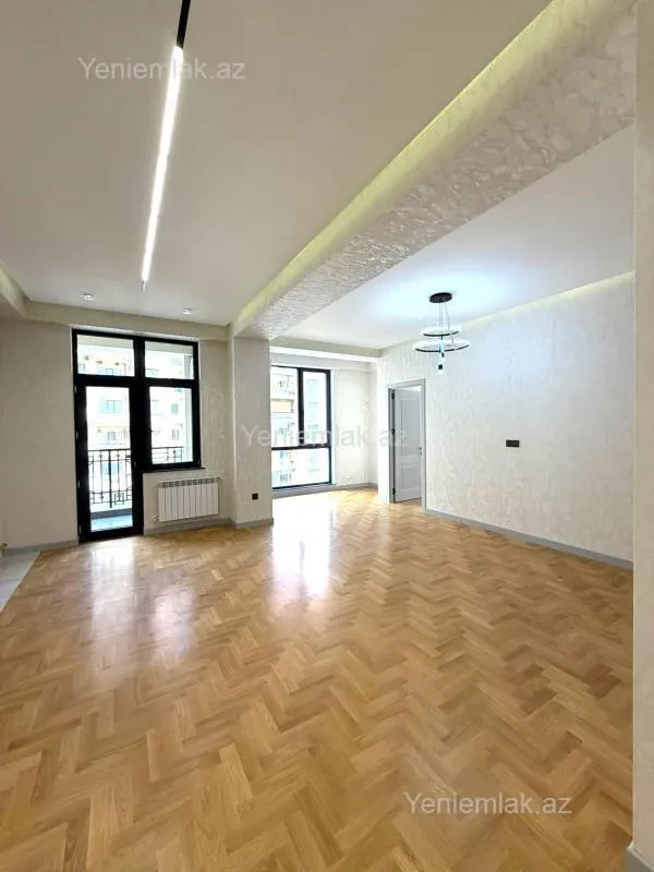 Satılır 4 otaqlı yeni tikili 120 m²