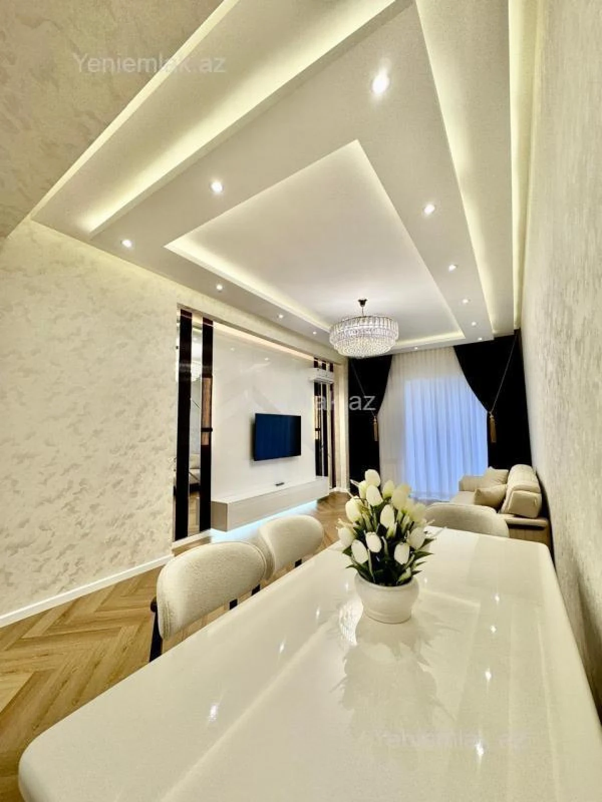 Satılır 3 otaqlı yeni tikili 107 m²