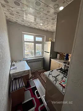 Satılır 1 otaqlı köhnə tikili 30 m² — Sumqayıt, 5-ci mikrorayon 1 otaq 30.00 m²