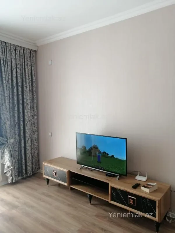 Satılır 3 otaqlı yeni tikili 80 m²