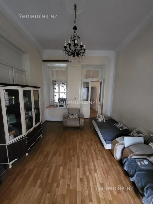 Satılır 2 otaqlı yeni tikili 105 m²