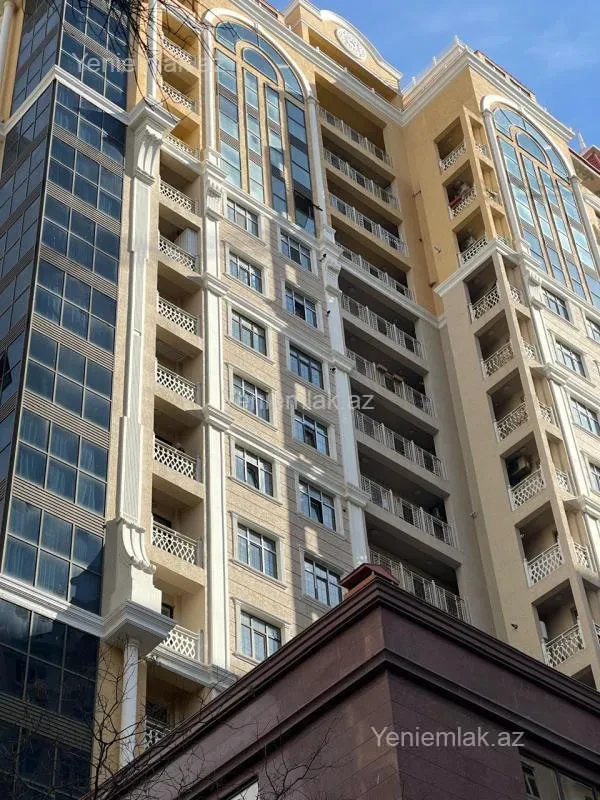 Satılır 3 otaqlı yeni tikili 108.8 m²