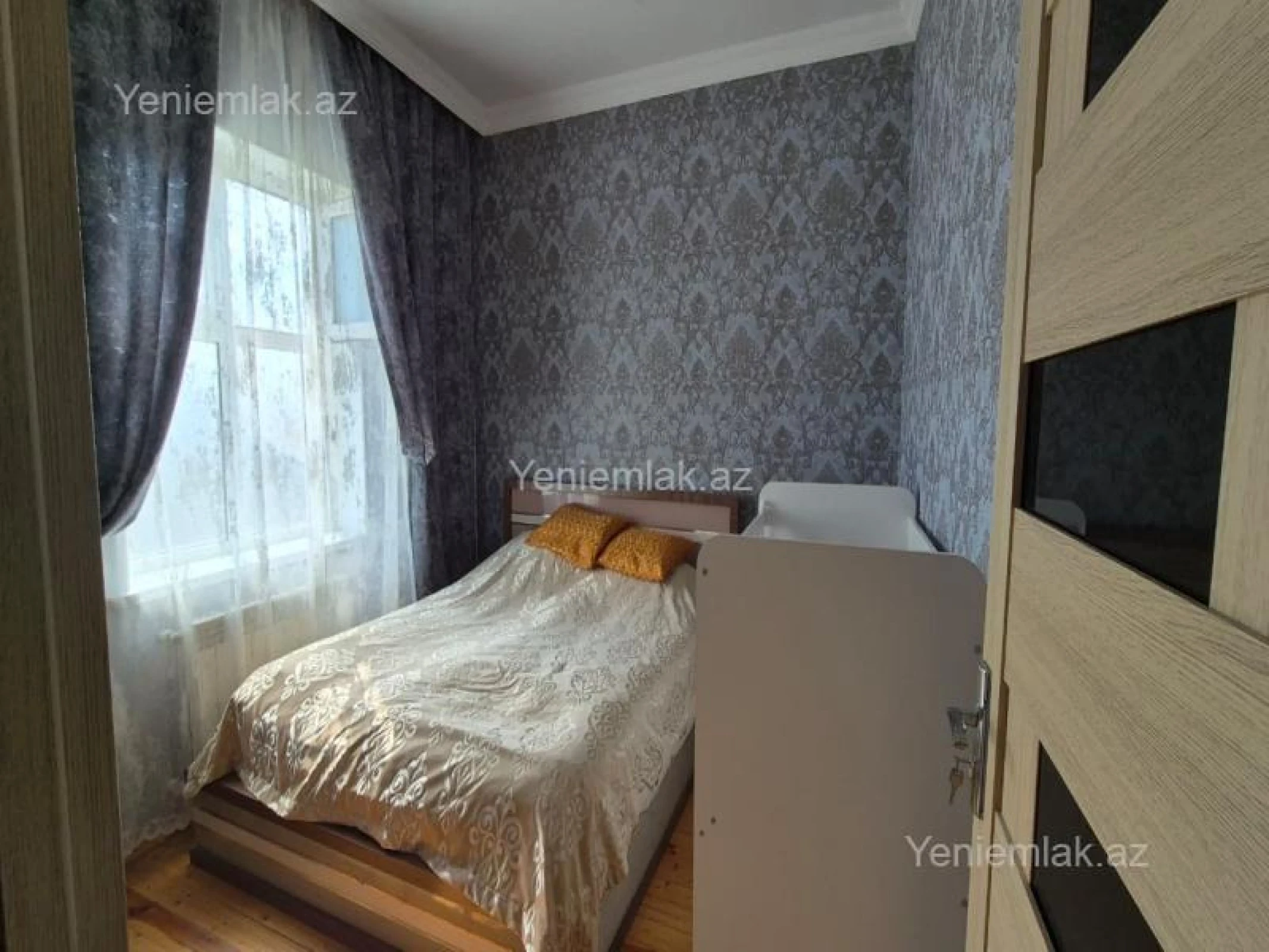 Satılır 4 otaqlı həyət evi 146 m²