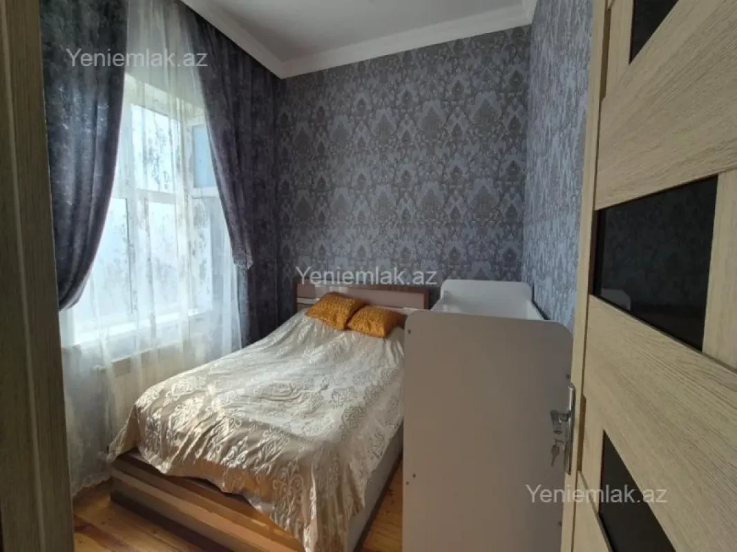 Satılır 4 otaqlı həyət evi 146 m²