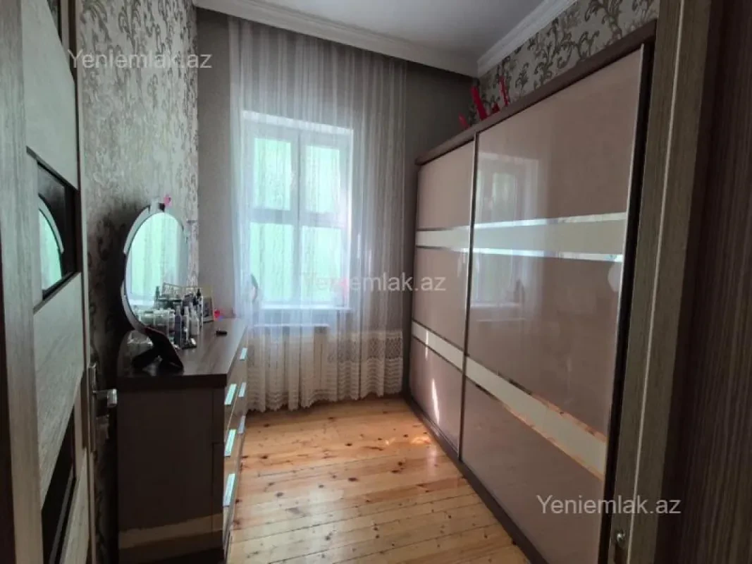 Satılır 4 otaqlı həyət evi 146 m²