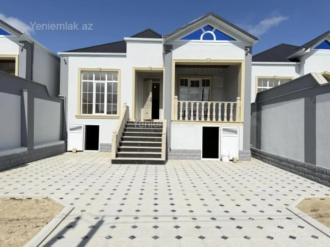 Satılır 4 otaqlı həyət evi 120 m²