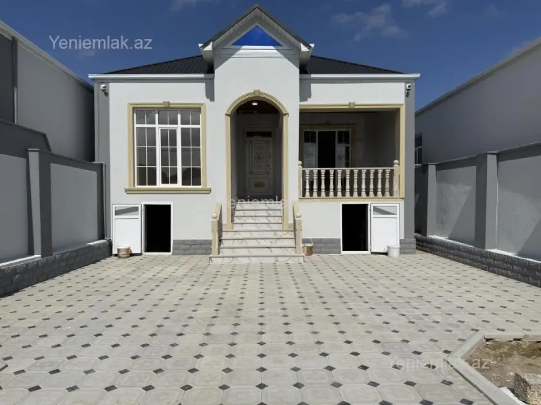 Satılır 3 otaqlı həyət evi 100 m²