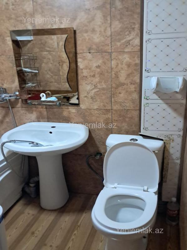 Satılır 1 otaqlı köhnə tikili 31 m² — Sumqayıt, 8-ci mikrorayon 1 otaq 31.00 m²