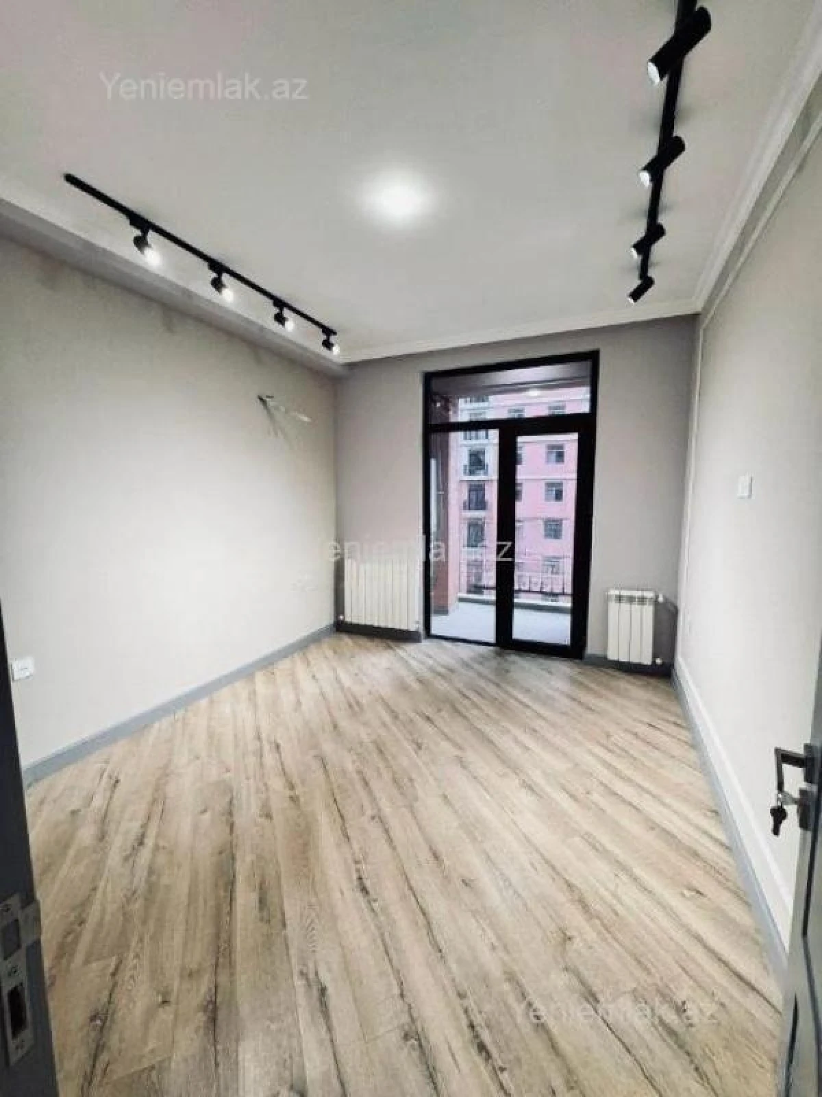 Satılır 2 otaqlı yeni tikili 54 m²