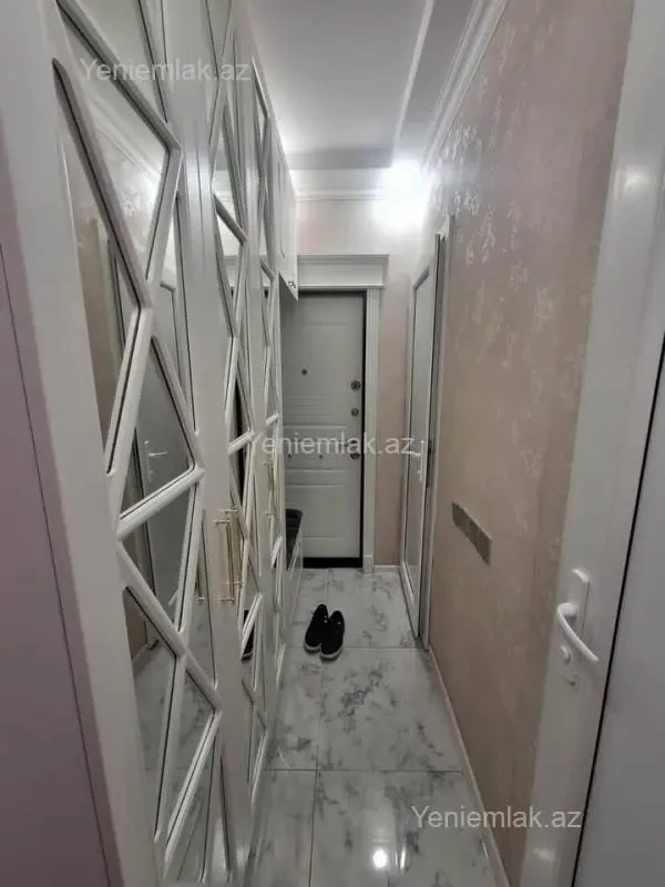 Satılır 3 otaqlı köhnə tikili 60 m²