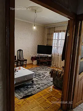 Satılır 3 otaqlı köhnə tikili 70 m² — Sumqayıt, 9-cu mikrorayon 3 otaq 70.00 m²
