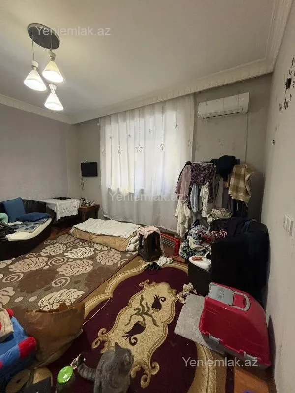 Satılır 2 otaqlı köhnə tikili 42 m²