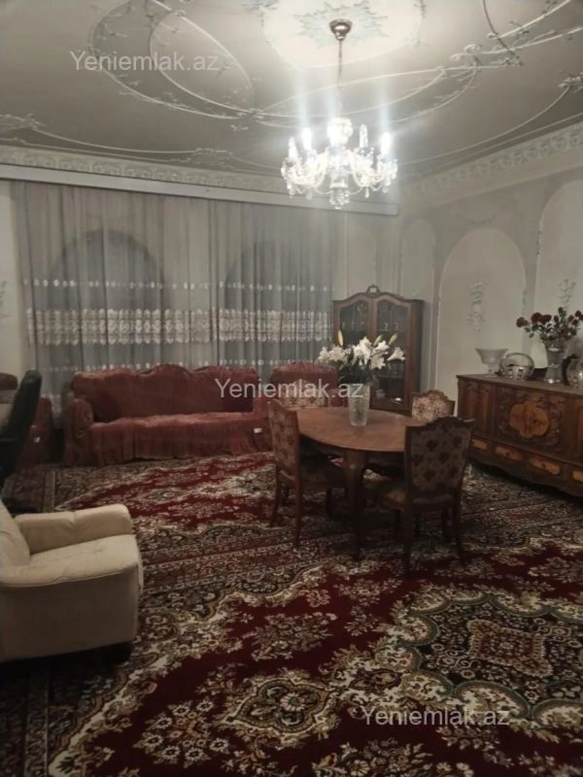Satılır 5 otaqlı həyət evi 500 m²