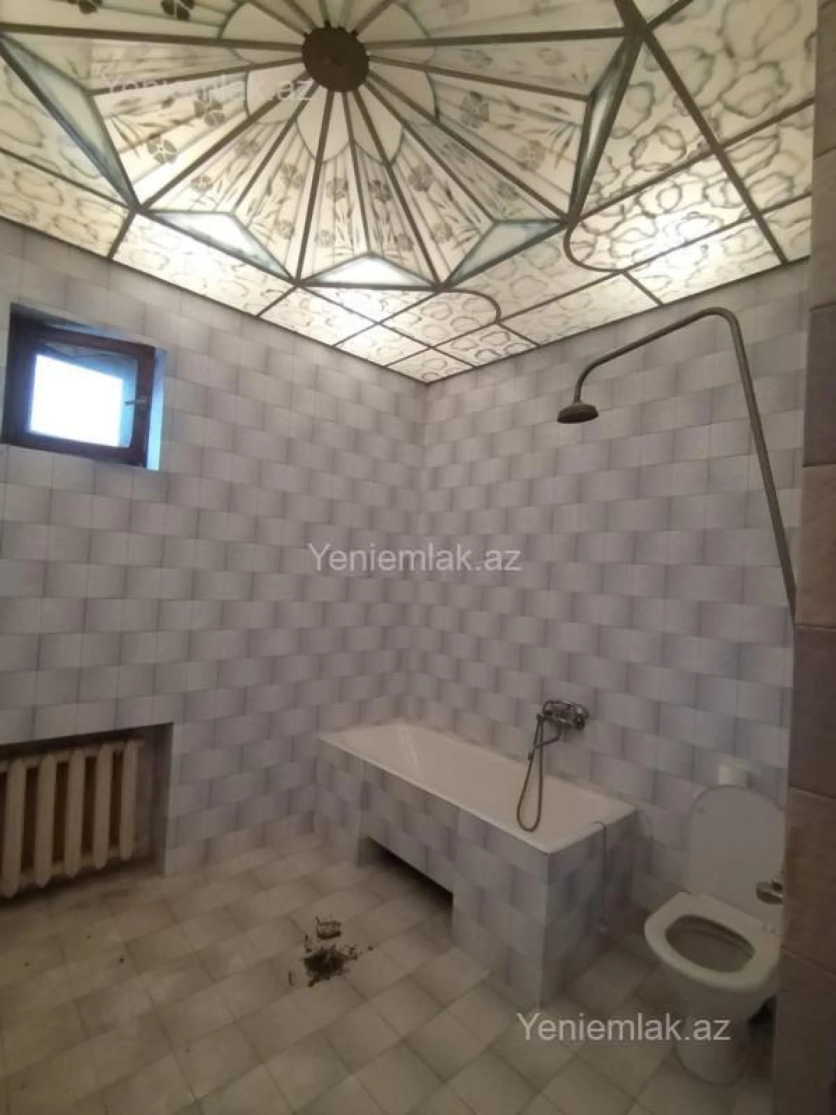 Satılır 5 otaqlı həyət evi 500 m²