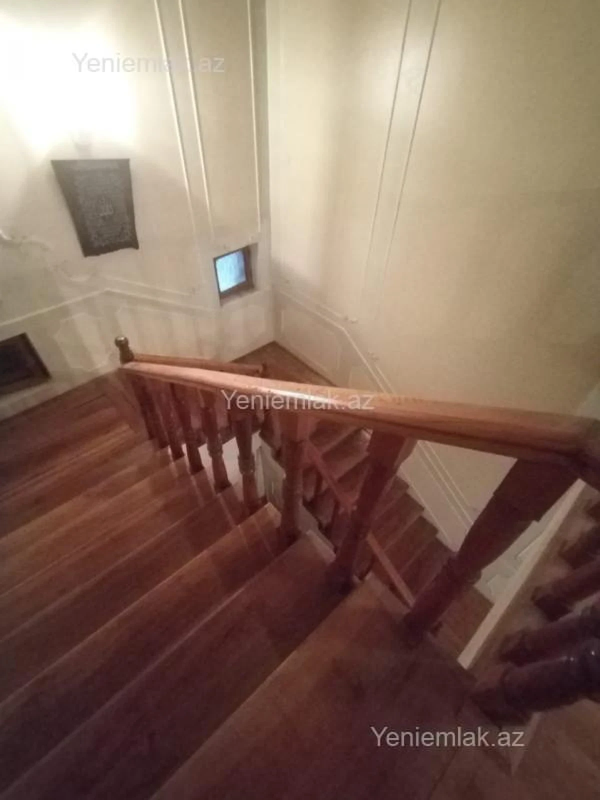 Satılır 5 otaqlı həyət evi 500 m²
