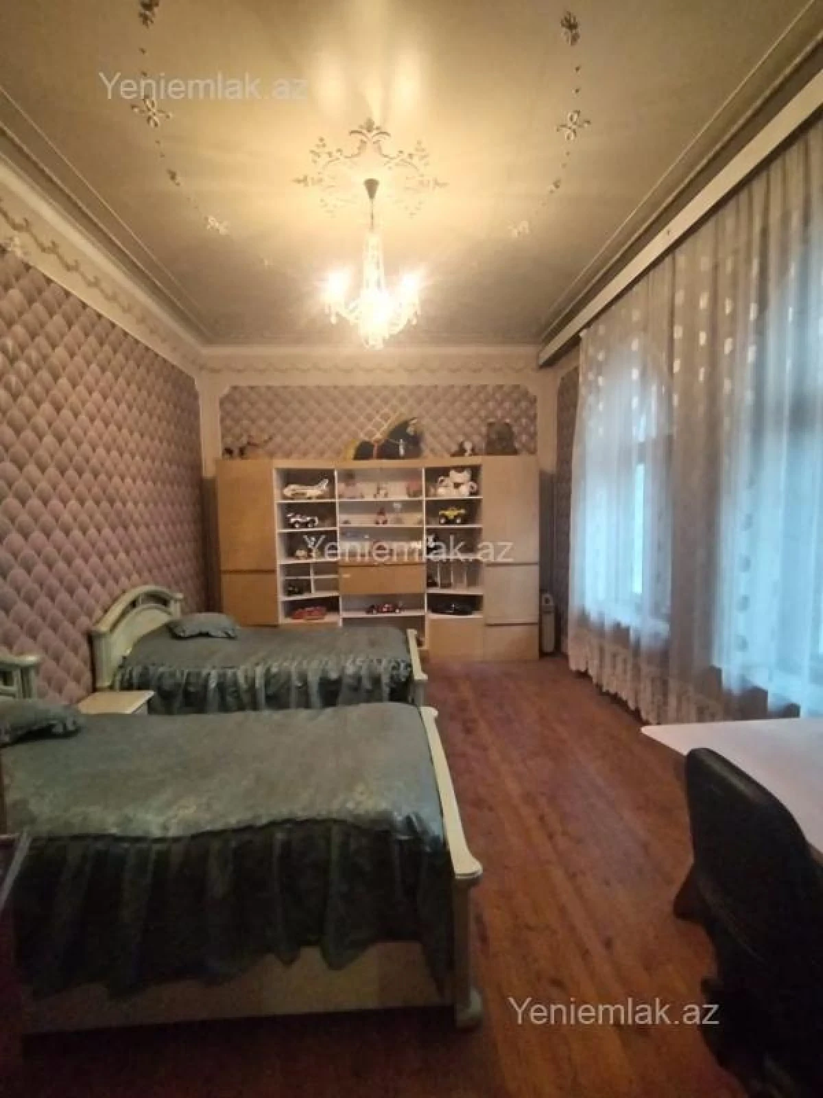 Satılır 5 otaqlı həyət evi 500 m²