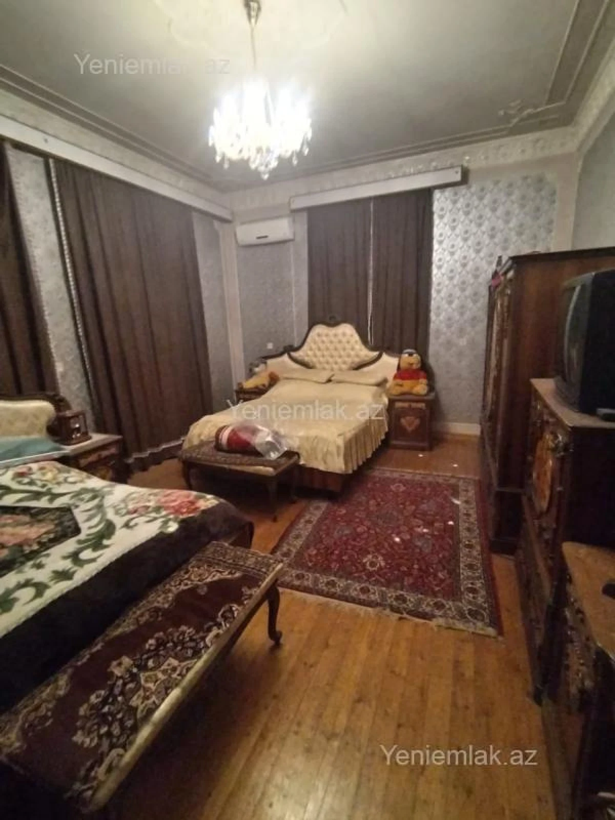 Satılır 5 otaqlı həyət evi 500 m²