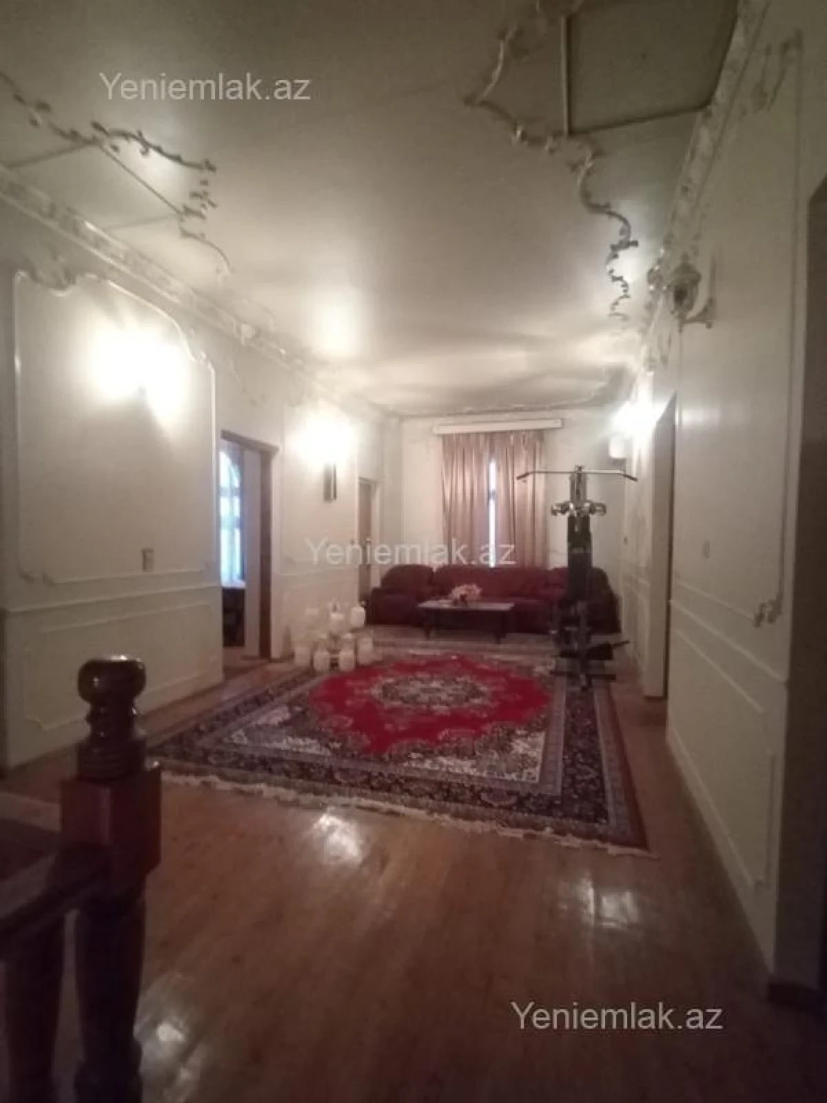 Satılır 5 otaqlı həyət evi 500 m²