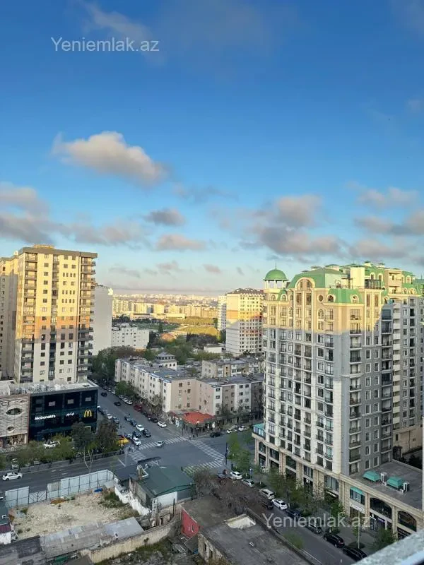 Satılır 3 otaqlı yeni tikili 168 m²