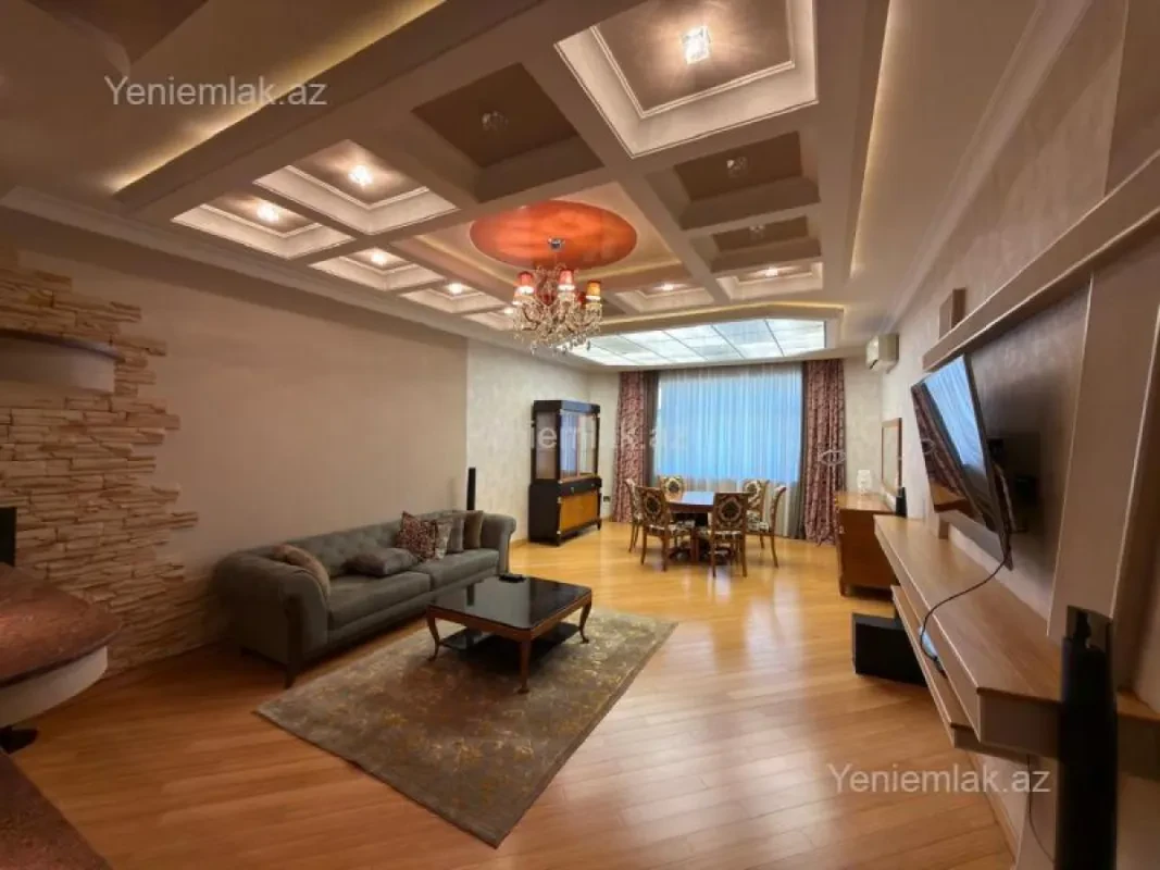 Satılır 4 otaqlı yeni tikili 185 m²