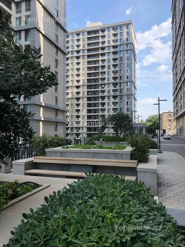 Satılır 4 otaqlı yeni tikili 140 m²