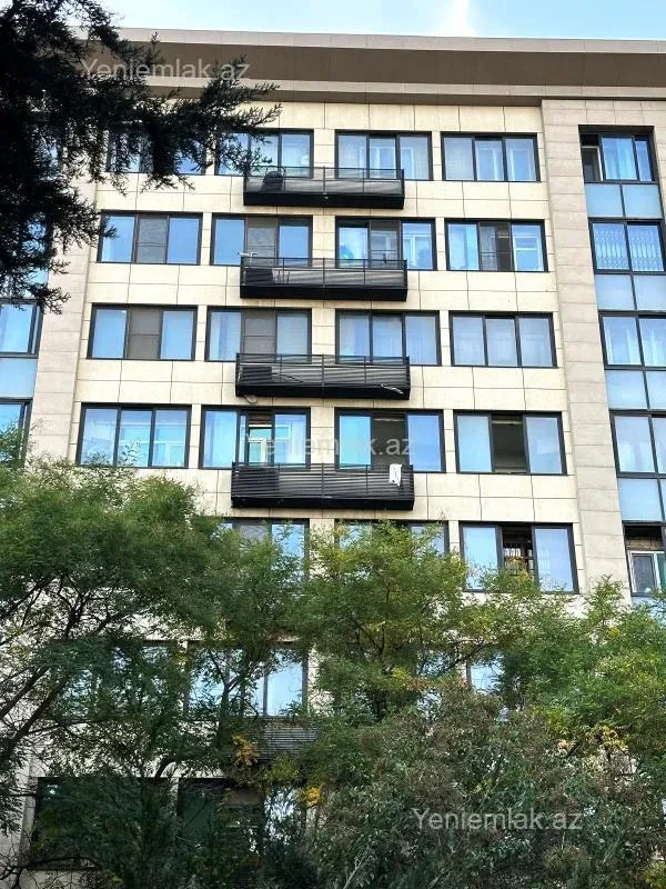 Satılır 3 otaqlı köhnə tikili 70 m²