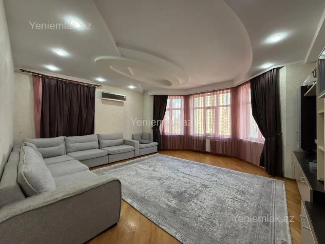 Satılır 2 otaqlı yeni tikili 110 m²