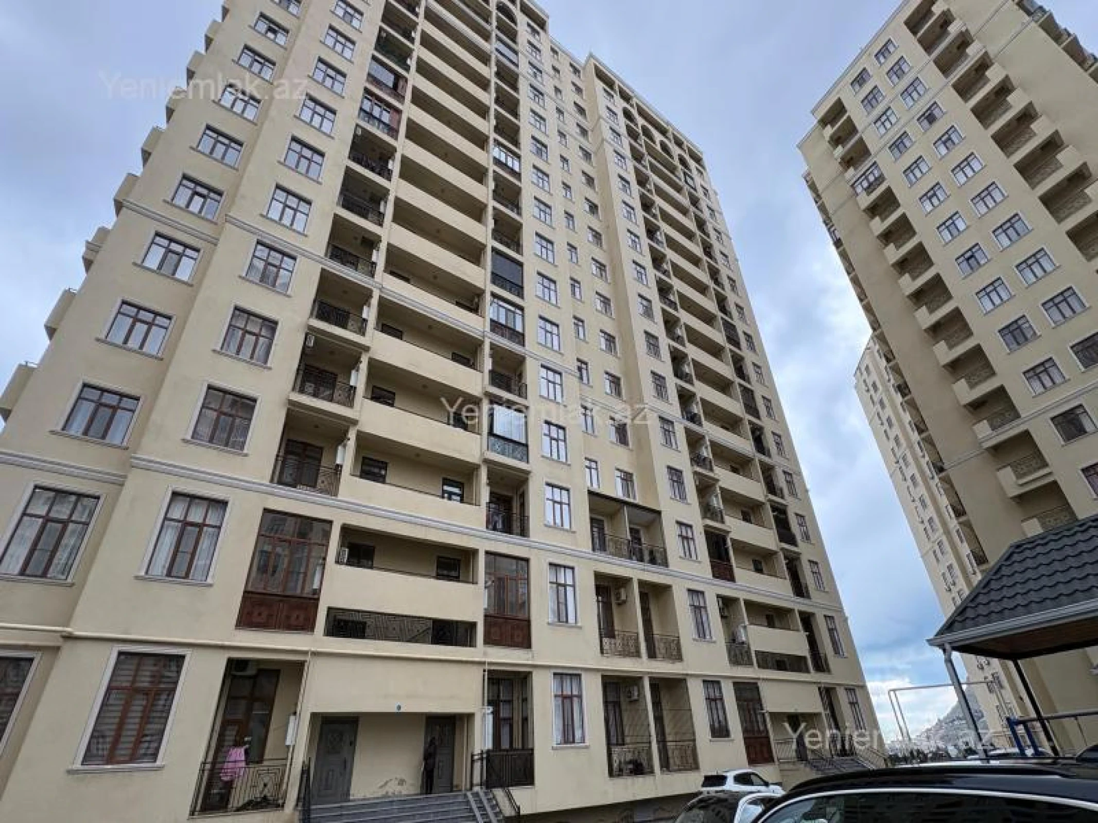Satılır 2 otaqlı yeni tikili 79 m²