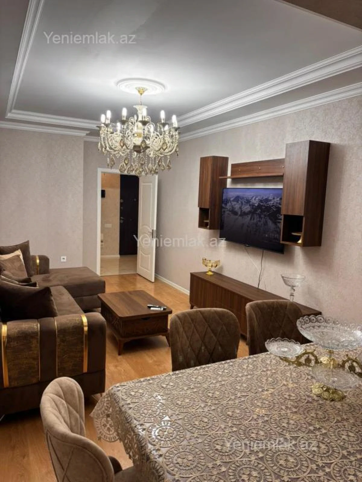 Satılır 4 otaqlı yeni tikili 160 m²