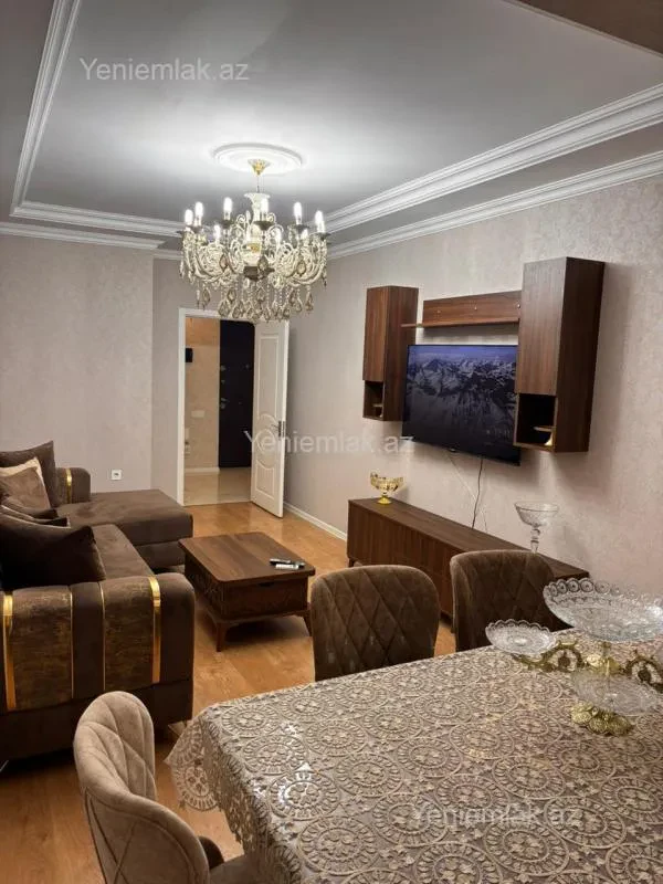 Satılır 4 otaqlı yeni tikili 160 m²