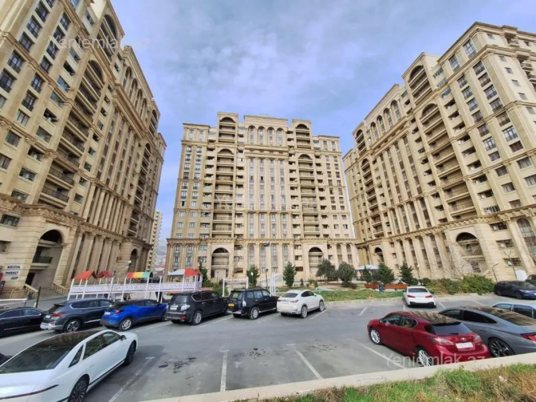 Satılır 2 otaqlı yeni tikili 71 m²
