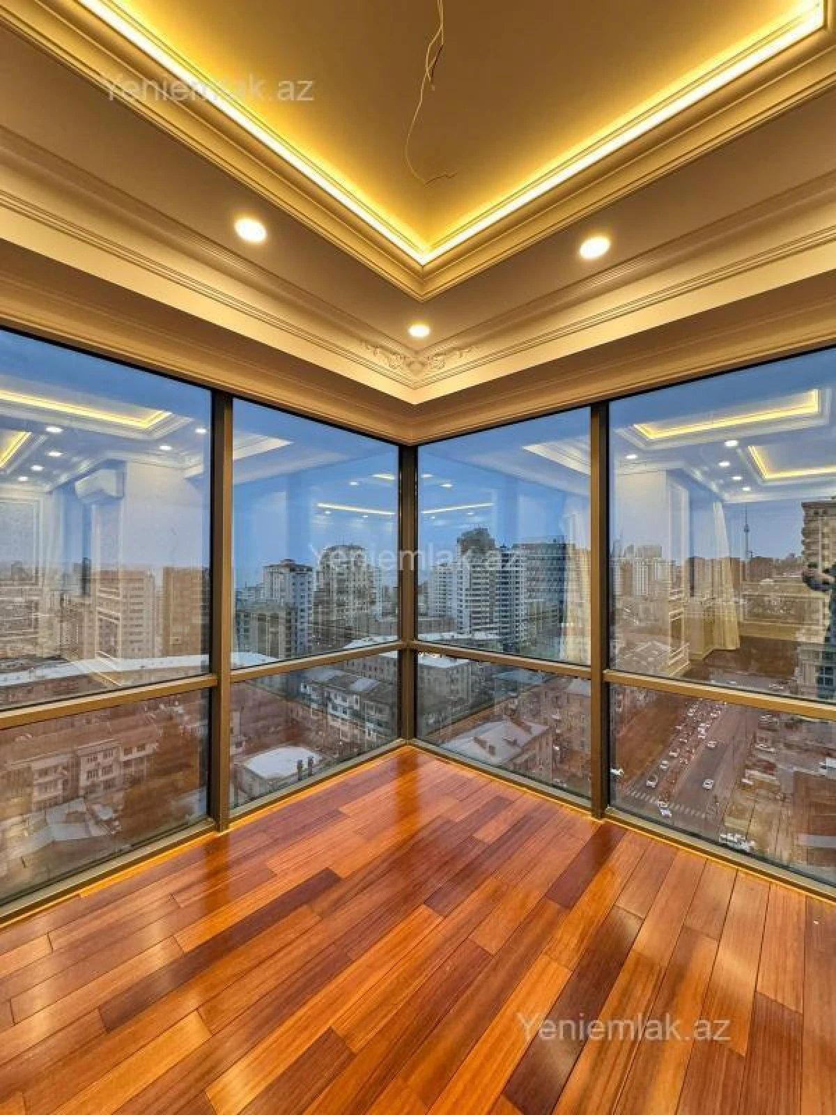 Satılır 4 otaqlı yeni tikili 245 m²