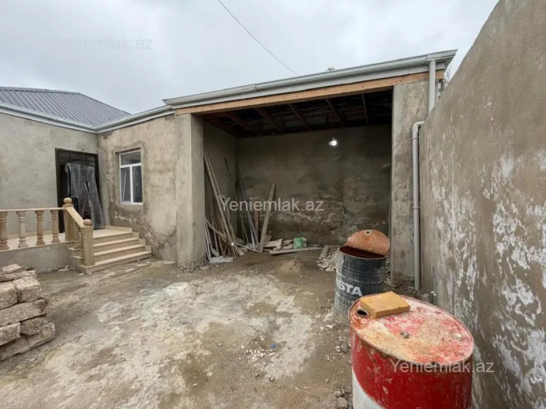 Satılır 4 otaqlı həyət evi 100 m²