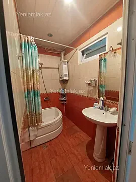 Satılır 3 otaqlı köhnə tikili 100 m² — Bakı, Binəqədi 3 otaq 100.00 m²