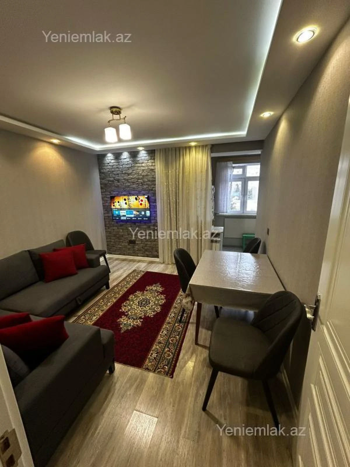 Satılır 2 otaqlı köhnə tikili 35 m²