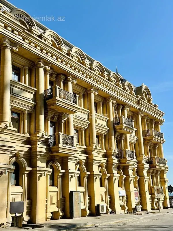 Satılır 3 otaqlı köhnə tikili 85 m²