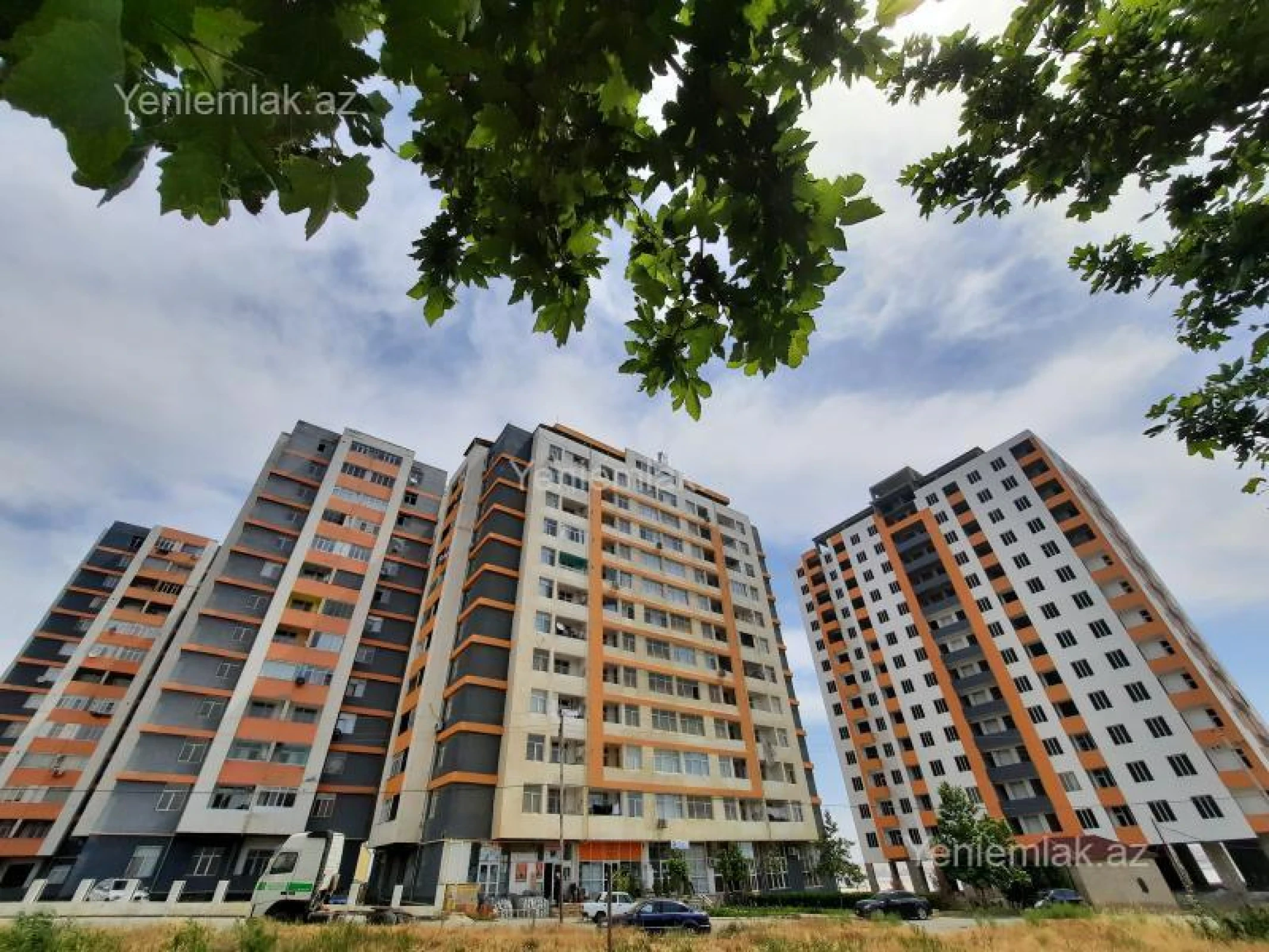 Satılır 2 otaqlı yeni tikili 85 m²