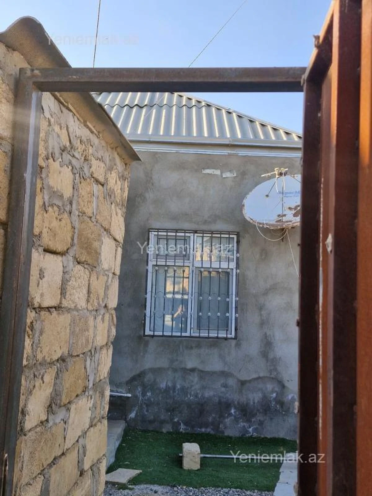 Satılır 2 otaqlı həyət evi 40 m²