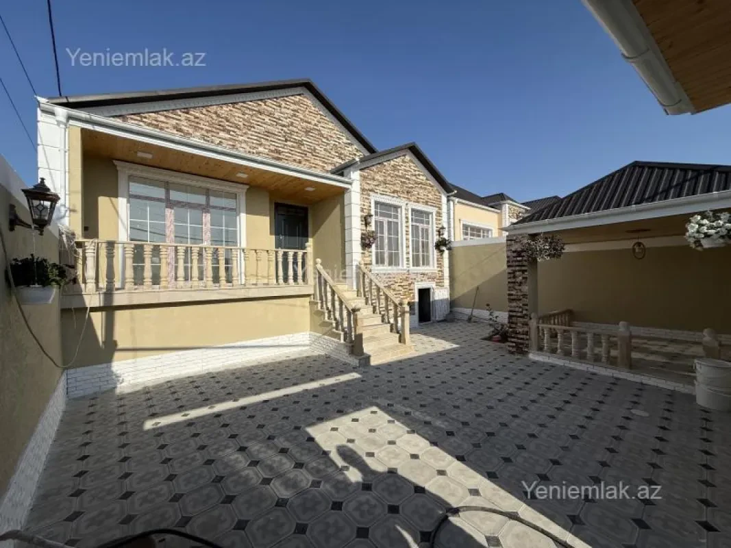Satılır 4 otaqlı həyət evi 130 m²