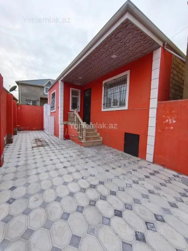 Satılır 4 otaqlı həyət evi 120 m²