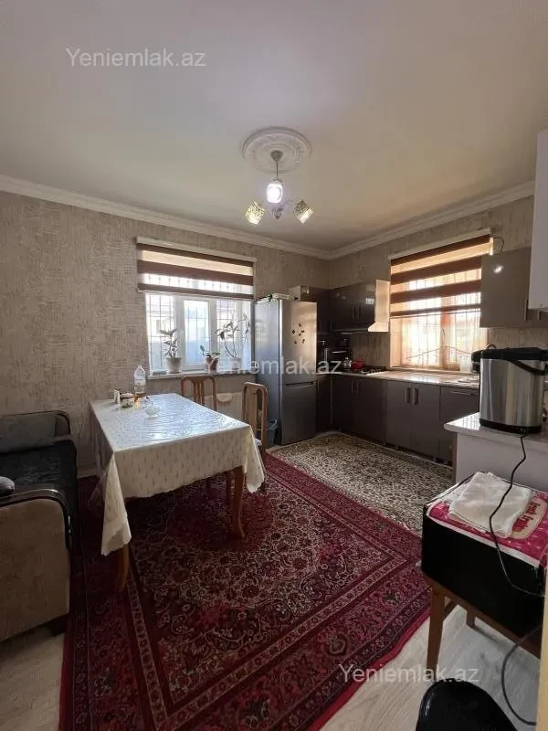 Satılır 4 otaqlı həyət evi 120 m²