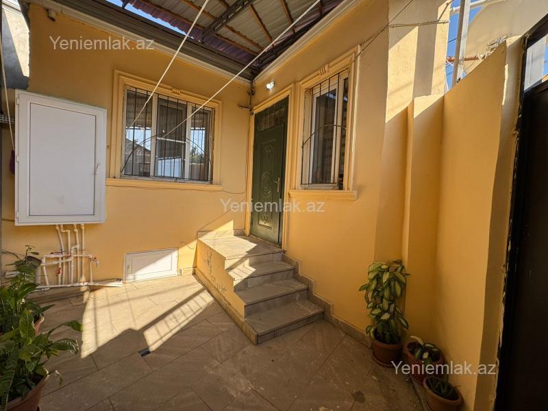 Satılır 2 otaqlı həyət evi 70 m² — Bakı, Binəqədi 2 otaq 70.00 m²