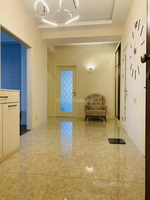 Satılır 3 otaqlı yeni tikili 117 m²