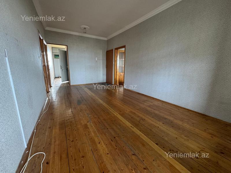 Satılır 4 otaqlı köhnə tikili 100 m² — Bakı, Xətai 4 otaq 100.00 m²