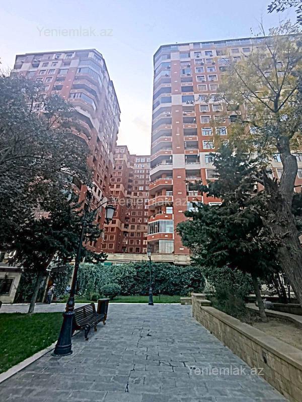 Satılır 4 otaqlı yeni tikili 130 m² — Bakı, Yasamal 4 otaq 130.00 m²