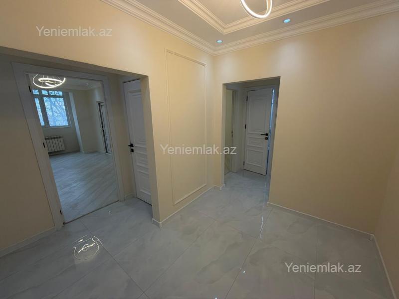 Satılır 4 otaqlı köhnə tikili 110 m² — Bakı, Nizami 4 otaq 110.00 m²