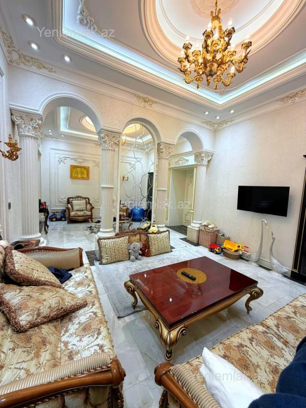 Satılır 4 otaqlı köhnə tikili 215.5 m² — Bakı, Səbail 4 otaq 215.50 m²